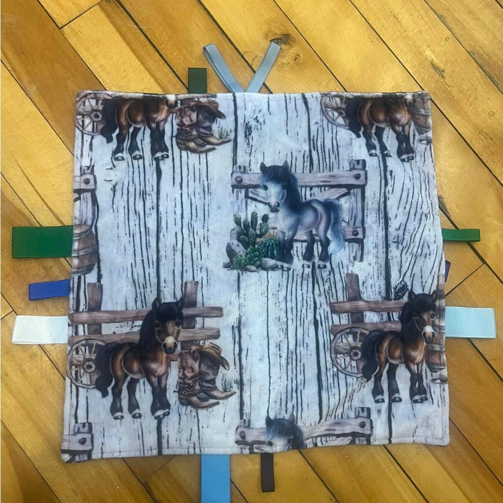 2/12$🍒Horse Print Sensory Baby Blanket
